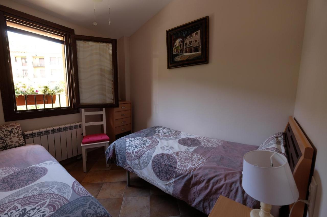 El Rincon De Doina Apartment Alquezar Luaran gambar